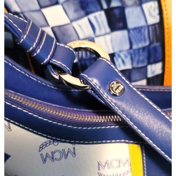 MCM - Limited Edition Monogram Shoulder Bag w/ Croc Embossed Wallet - Picture 10 of 16